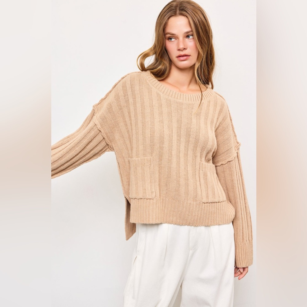 NWT Polly  Pullover Pocket Sweater In Wheat